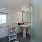 Idyllisches Istrisches Steinhaus Mit Whirlpool, Tischtennis, Grill Und Klimatisierten Schlafzimmern
