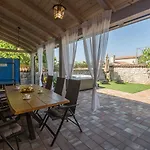 Idyllisches Istrisches Steinhaus Mit Whirlpool, Tischtennis, Grill Und Klimatisierten Schlafzimmern * Porec