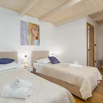 Idyllisches Istrisches Steinhaus Mit Whirlpool, Tischtennis, Grill Und Klimatisierten Schlafzimmern Holiday home Porec