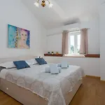 Holiday home Idyllisches Istrisches Steinhaus Mit Whirlpool, Tischtennis, Grill Und Klimatisierten Schlafzimmern Porec