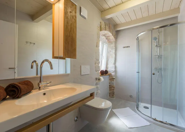 Nyaraló Idyllisches Istrisches Steinhaus Mit Whirlpool, Tischtennis, Grill Und Klimatisierten Schlafzimmern Poreč