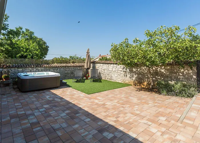 Nyaraló Idyllisches Istrisches Steinhaus Mit Whirlpool, Tischtennis, Grill Und Klimatisierten Schlafzimmern Poreč