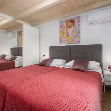 Idyllisches Istrisches Steinhaus Mit Whirlpool, Tischtennis, Grill Und Klimatisierten Schlafzimmern بيت للعطل *