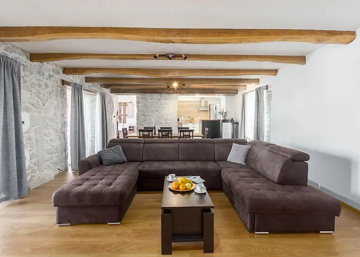 Idyllisches Istrisches Steinhaus Mit Whirlpool, Tischtennis, Grill Und Klimatisierten Schlafzimmern * 波雷奇