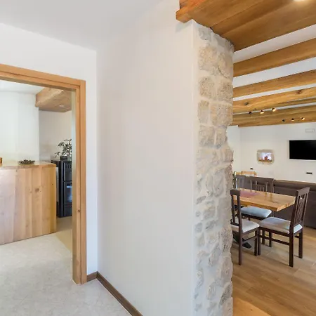 Idyllisches Istrisches Steinhaus Mit Whirlpool, Tischtennis, Grill Und Klimatisierten Schlafzimmern Vakantiehuis *