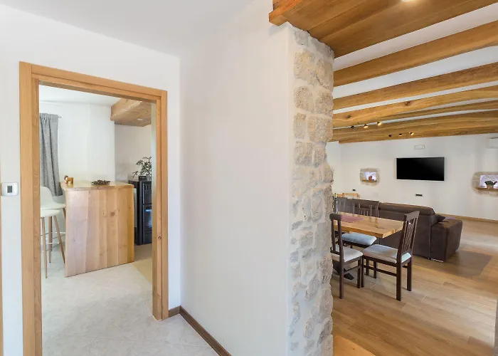 Idyllisches Istrisches Steinhaus Mit Whirlpool, Tischtennis, Grill Und Klimatisierten Schlafzimmern Ferienhaus *